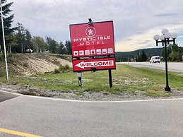 Mystic Isle Motel