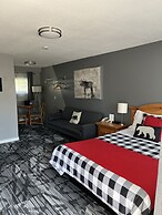 Mystic Isle Motel