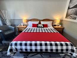 Mystic Isle Motel