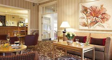 Palm Court Hotel