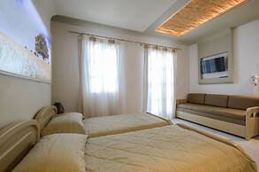 Antonia Studios