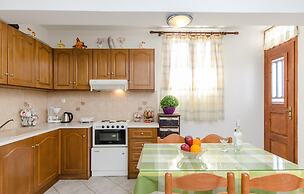 Antonia Studios