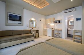 Antonia Studios