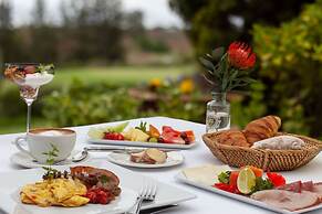 Oliver's Restaurant & Lodge