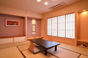 NISHIYAMA RYOKAN Established in 1953