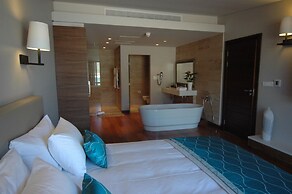 Chapmans Peak Hotel