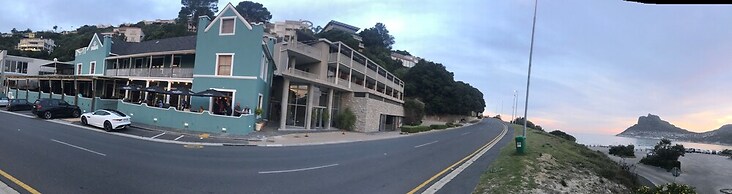 Chapmans Peak Hotel