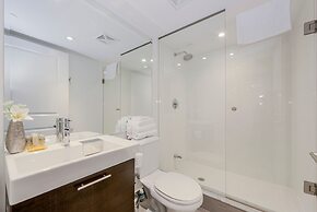Canada Suites on Bay