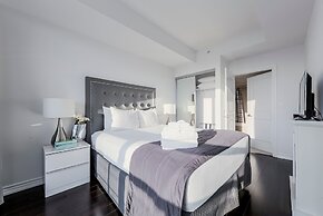 Canada Suites on Bay