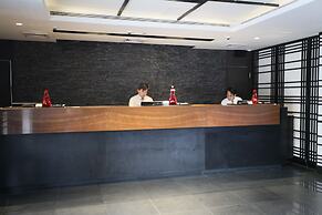Hotel 81 Premier Star