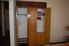 Cesars Plaza Hotel