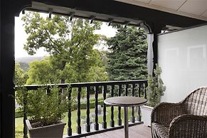 Mineral Springs Hotel