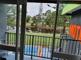 Le George Motel