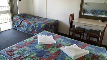 Le George Motel