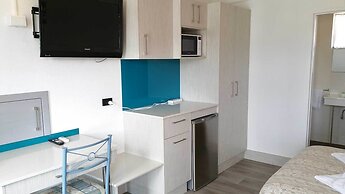 Le George Motel