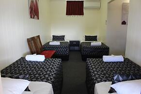 Parkside Motel