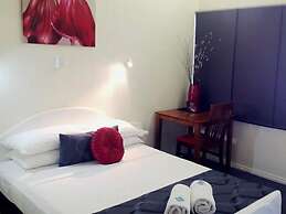 Parkside Motel