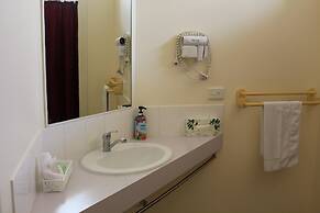 Parkside Motel