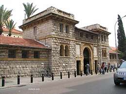Charles Hotel