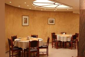 Charles Hotel