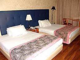 Charles Hotel