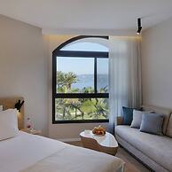 Gai Beach Resort Spa Hotel