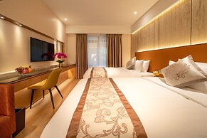Hotel Golden Dragon