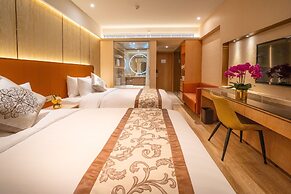 Hotel Golden Dragon