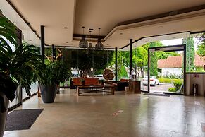 Hotel Flamingo Inn