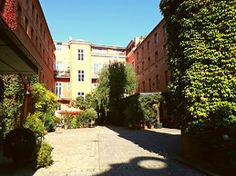 Hotel Fabrik