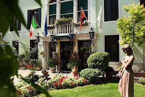 Pensione Accademia - Villa Maravege