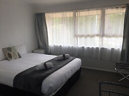Fairway Motel and Apartments