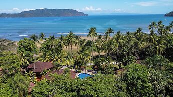 Tambor Tropical - Adults Only