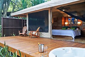 Hotel Tropico Latino