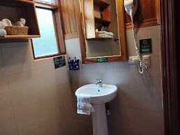 Cala Lodge
