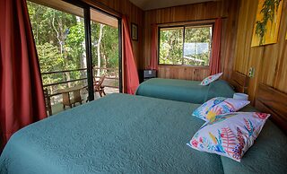 Cala Lodge