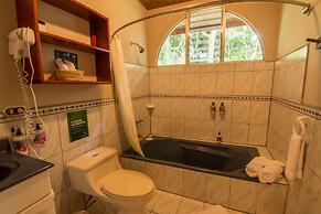 Cala Lodge
