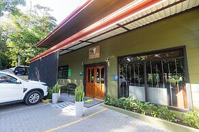 Cala Lodge