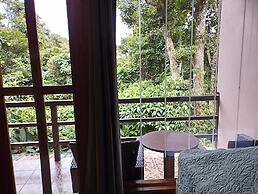 Cala Lodge