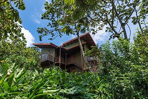 Cala Lodge