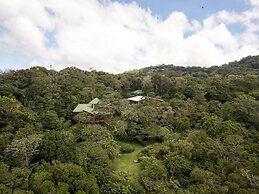 Cala Lodge