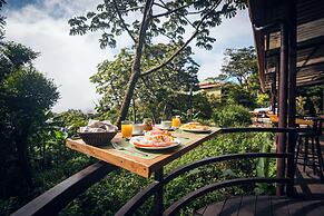 Cala Lodge
