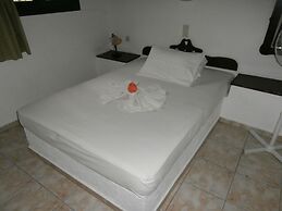 Eliza Hotel