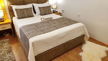 Matic Apartments