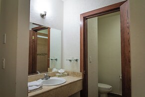 Hotel Conquistador Inn By US Consulate