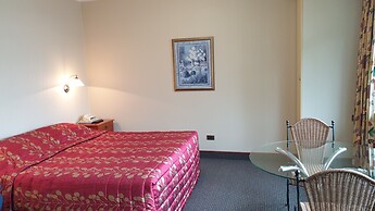 97 Motel Moray
