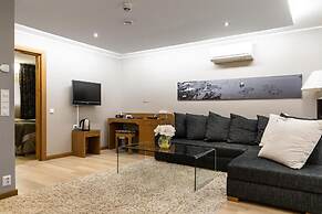 Hotel Aateli Lakeside