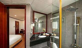 May De Ville Trendy Hotel & Spa