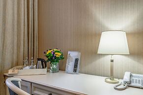 Aston Hotel