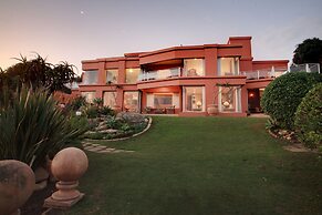 Xanadu Guest Villa